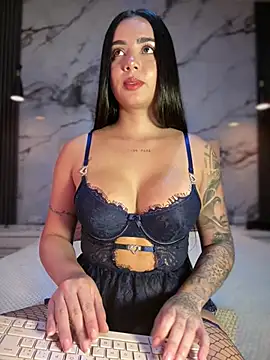 Pink Jazmin online show from May 30, 12:06 am