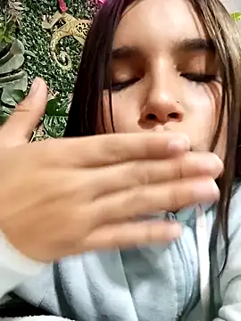 Pink Jazmin online show from December 20, 3:47 am