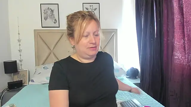 MonyCassius online show from May 3, 12:42 pm