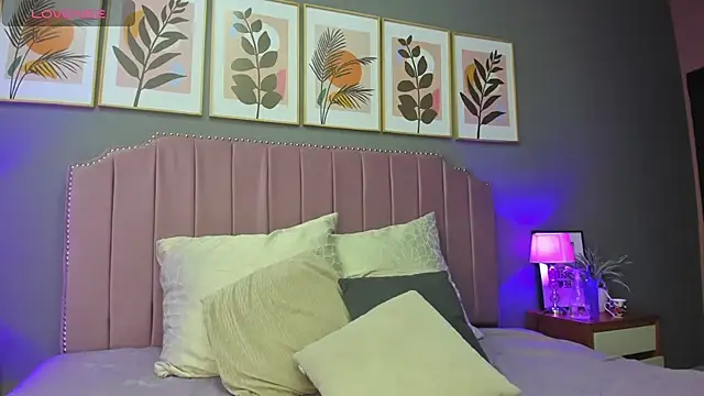 Snapshot of Arianny_DH chatting on February 9, 4:25 am Arianny DH online show from February 9, 4:25 am