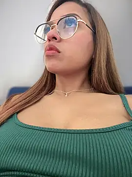 Snapshot of AnaSofia_07sv chatting on March 23, 5:10 am AnaSofia 07sv online show from March 23, 5:10 am