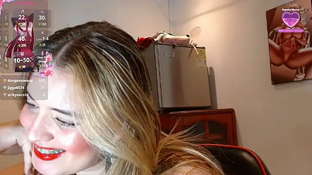 Snapshot of kendallclarkk03 chatting on March 18, 8:39 am kendallclarkk03 online show from March 18, 8:39 am