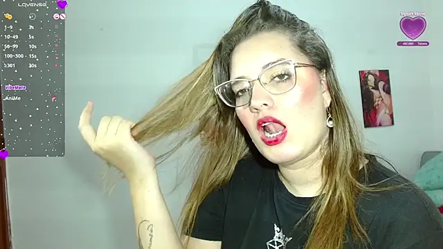 Snapshot of kendallclarkk03 chatting on December 4, 7:44 am kendallclarkk03 online show from December 4, 7:44 am