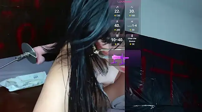 Snapshot of Raven_Whisper chatting on March 6, 3:35 pm Raven Whisper online show from March 6, 3:35 pm