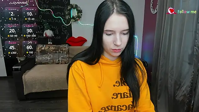 KarolinaBlacks online show from January 8, 6:52 am