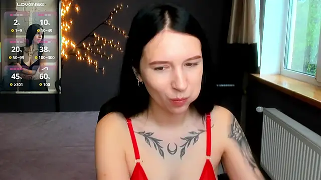 KarolinaBlacks online show from April 19, 5:41 am