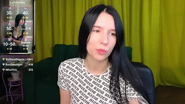 KarolinaBlacks online show from April 11, 5:48 am