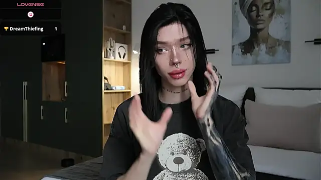 Snapshot of Dasha_M chatting on June 21, 10:21 am Dasha M online show from June 21, 10:21 am