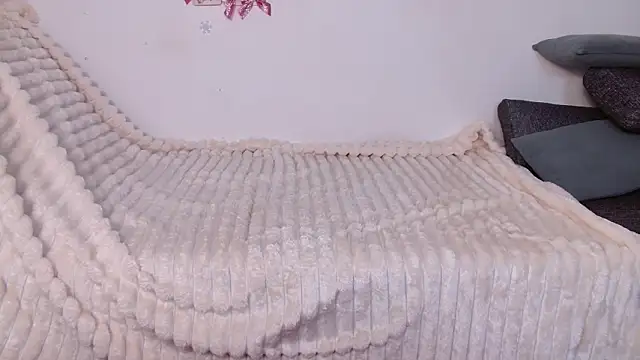 bellaa love  online show from March 25, 12:11 am