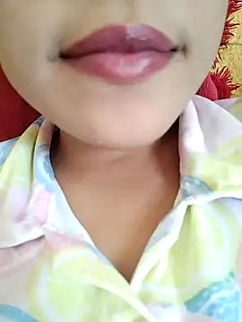 Snapshot of Anki-doll chatting on March 22, 9:02 am Anki-doll online show from March 22, 9:02 am