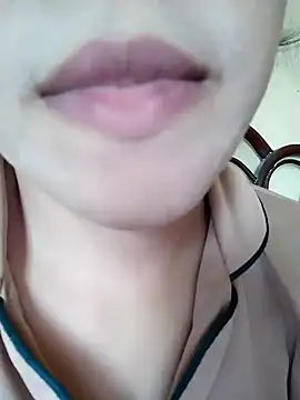 Snapshot of Anki-doll chatting on March 19, 6:14 am Anki-doll online show from March 19, 6:14 am