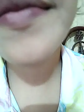 Snapshot of Anki-doll chatting on March 22, 6:00 am Anki-doll online show from March 22, 6:00 am