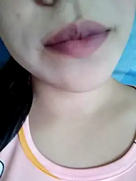 Snapshot of Anki-doll chatting on November 13, 5:33 am Anki-doll online show from November 13, 5:33 am