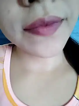 Snapshot of Anki-doll chatting on October 22, 5:51 am Anki-doll online show from October 22, 5:51 am