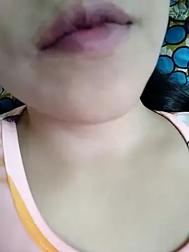 Snapshot of Anki-doll chatting on September 18, 6:05 am Anki-doll online show from September 18, 6:05 am