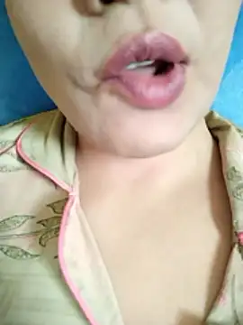 Anki-doll online show from April 7, 5:42 am