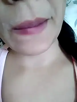 Snapshot of Anki-doll chatting on October 11, 5:41 am Anki-doll online show from October 11, 5:41 am