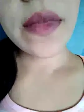 Snapshot of Anki-doll chatting on November 18, 5:33 am Anki-doll online show from November 18, 5:33 am