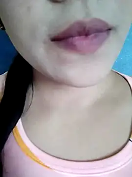 Snapshot of Anki-doll chatting on November 11, 5:35 am Anki-doll online show from November 11, 5:35 am