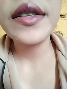 Snapshot of Anki-doll chatting on March 19, 9:17 am Anki-doll online show from March 19, 9:17 am