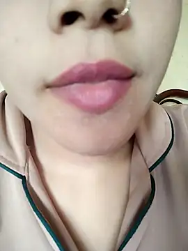 Snapshot of Anki-doll chatting on March 23, 6:05 am Anki-doll online show from March 23, 6:05 am