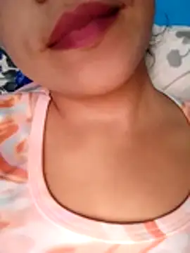 Snapshot of Anki-doll chatting on June 6, 8:41 am Anki-doll online show from June 6, 8:41 am