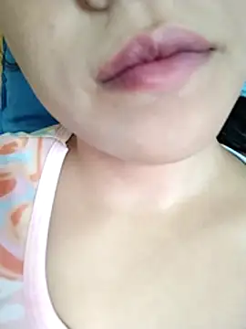 Snapshot of Anki-doll chatting on October 21, 5:51 am Anki-doll online show from October 21, 5:51 am