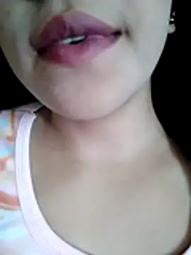 Snapshot of Anki-doll chatting on November 2, 5:45 am Anki-doll online show from November 2, 5:45 am