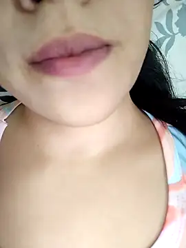 Snapshot of Anki-doll chatting on October 4, 5:53 am Anki-doll online show from October 4, 5:53 am