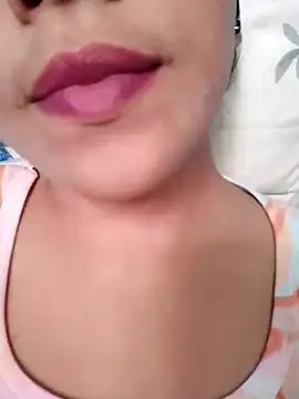 Snapshot of Anki-doll chatting on June 10, 5:41 am Anki-doll online show from June 10, 5:41 am