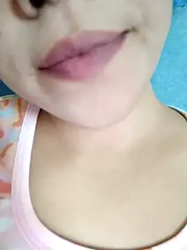 Snapshot of Anki-doll chatting on November 8, 5:33 am Anki-doll online show from November 8, 5:33 am