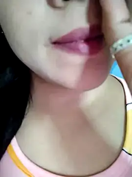 Snapshot of Anki-doll chatting on November 9, 5:33 am Anki-doll online show from November 9, 5:33 am