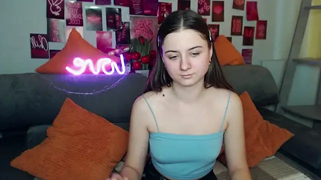 Snapshot of MilanaRoza chatting on November 8, 10:52 am MilanaRoza online show from November 8, 10:52 am