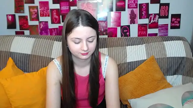 Snapshot of MilanaRoza chatting on March 14, 12:07 pm MilanaRoza online show from March 14, 12:07 pm