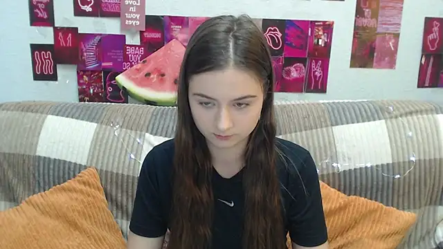 Snapshot of MilanaRoza chatting on June 28, 4:52 am MilanaRoza online show from June 28, 4:52 am