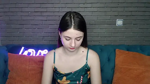 MilanaRoza online show from December 14, 6:08 am