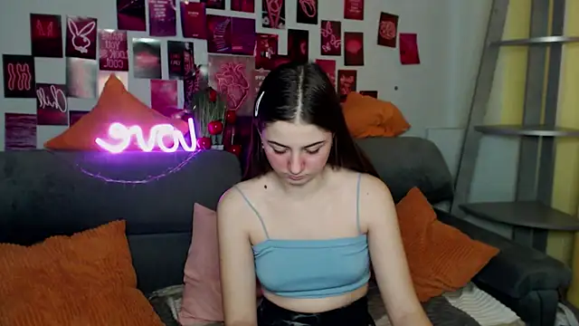 Snapshot of MilanaRoza chatting on November 7, 5:56 am MilanaRoza online show from November 7, 5:56 am