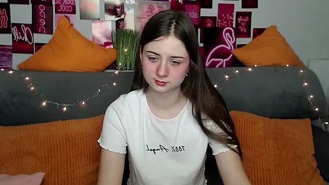 Snapshot of MilanaRoza chatting on October 31, 5:59 am MilanaRoza online show from October 31, 5:59 am