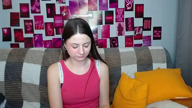 Snapshot of MilanaRoza chatting on March 1, 1:51 pm MilanaRoza online show from March 1, 1:51 pm