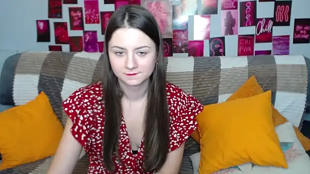 Snapshot of MilanaRoza chatting on March 3, 9:02 am MilanaRoza online show from March 3, 9:02 am