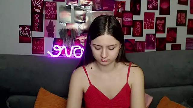 MilanaRoza online show from December 5, 6:01 am