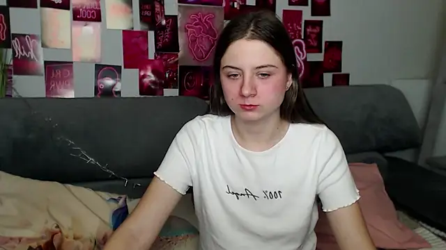 Snapshot of MilanaRoza chatting on October 25, 4:51 pm MilanaRoza online show from October 25, 4:51 pm