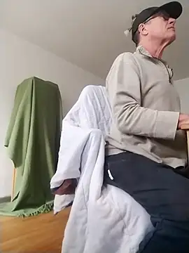 25mitch online show from November 16, 2:00 pm