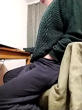 25mitch online show from December 5, 7:01 pm