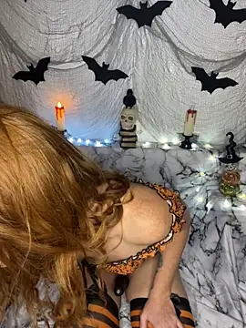 Redhairedteacher online show from October 28, 12:15 pm