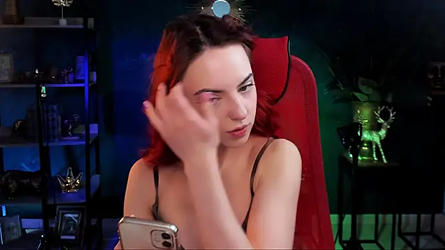 evanellson online show from February 5, 8:32 am