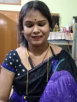 yoursweety09 online show from May 30, 2:12 pm