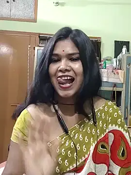 yoursweety09 online show from February 18, 5:38 am