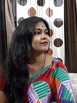 yoursweety09 online show from April 22, 7:48 am