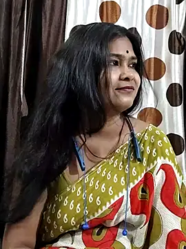 yoursweety09 online show from April 19, 12:11 am